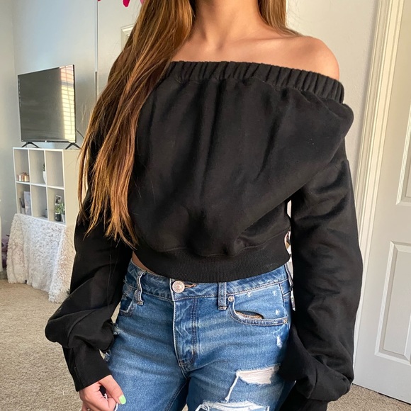 Off the shoulder top - Picture 1 of 1